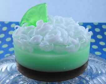 Key Lime Pie with a Brown Sugar Scrub - Glycerin Soap - Handmade Soap - Goats Milk - Artisan Soap - Exfoliating Sugar Scrub Soap -SoapGarden