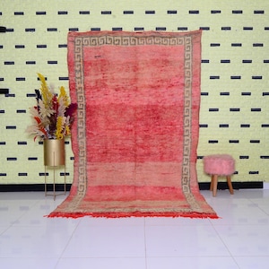 Authentic Boujaad Rug, Moroccan boujaad Rug, Morrocan Berber Rug, Pink Rug  5x9 ft