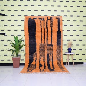 Tapis boujaad abstrait, tapis en laine, grand tapis marocain, tapis boujaad multicolore, tapis noué à la main, tapis marocain authentique