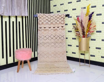 Handmade Moroccan Wool Rug, Beni Ourain Style, Geometric Decor (220 x 80 cm)