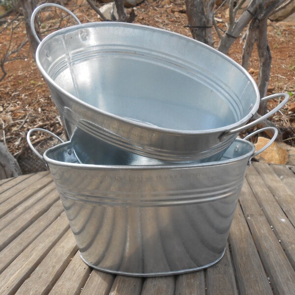 Rustic Oval Galvanized Tubs, Buckets, 9" x 7" x 5",  Great For Barn Weddings, Planting Succulents, Containers