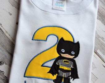 Camiseta de cumpleaños con temática de Batman o mono - Etsy México