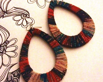 vintage 1970's large oval hoop metallic thread wrapped earrings - free shipping