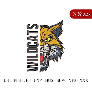 Op de afbeelding: Geborduurd ontwerp met een woeste wilde kat in geel, blauw en wit, met het woord "WILDCATS" in zwart. Een rode banner rechtsboven toont "3 Sizes".