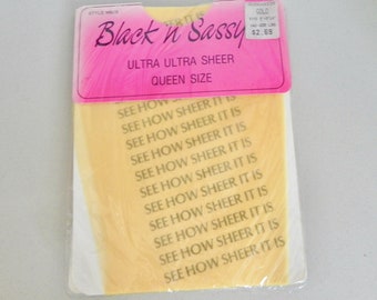 Vintage Plus Size Sheer Yellow Tights , Gold Queen Size Panty Hose NIP