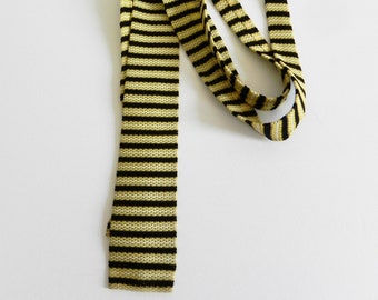 Vintage Stripey 50s Tie , Cool Woven Narrow Tie