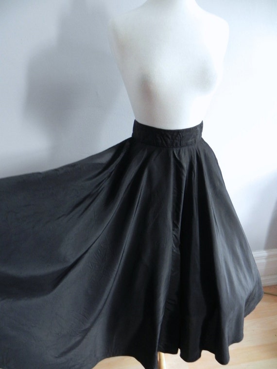 Bewitching Vintage 1940s Taffeta Skirt - 40s 50s B