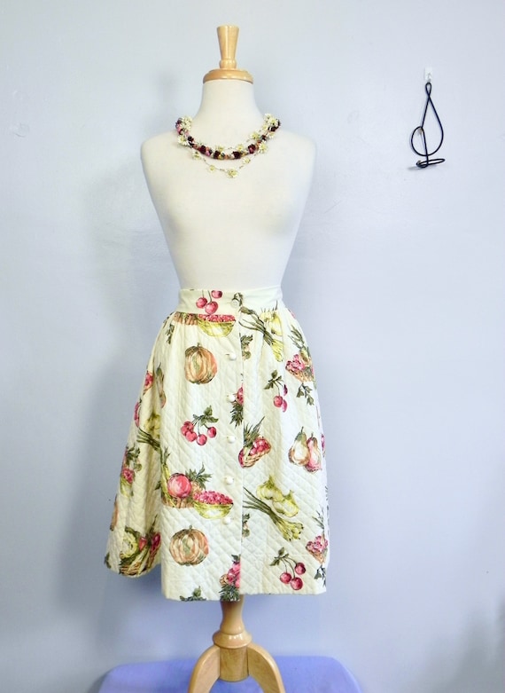 Vintage 50s Skirt Novelty Fruit and Vegetable Prin
