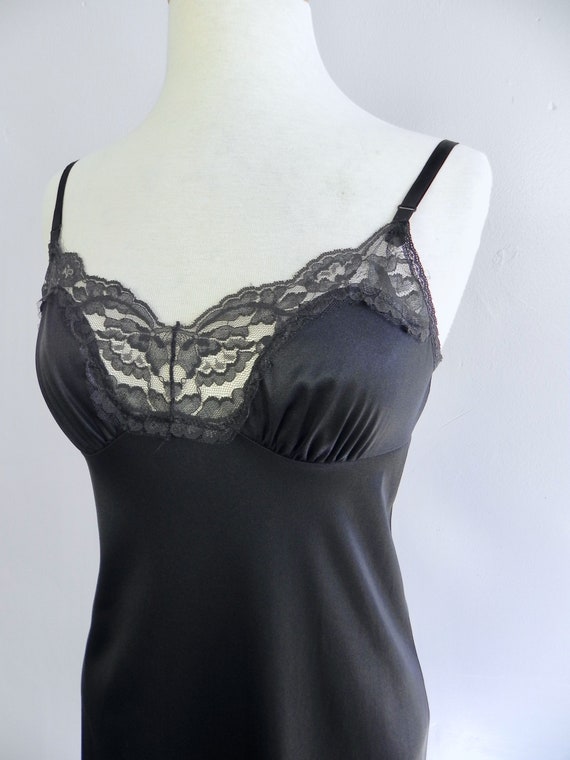 Vintage Black Slip , Saucy Black Pinup Slip with … - image 2