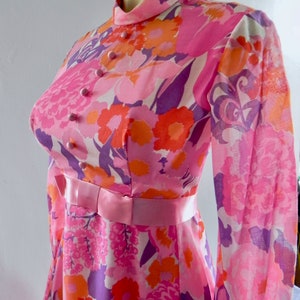 Vintage Groovy 60s Party Dress - Flower Power Maxi Dress , Psychedelic sm