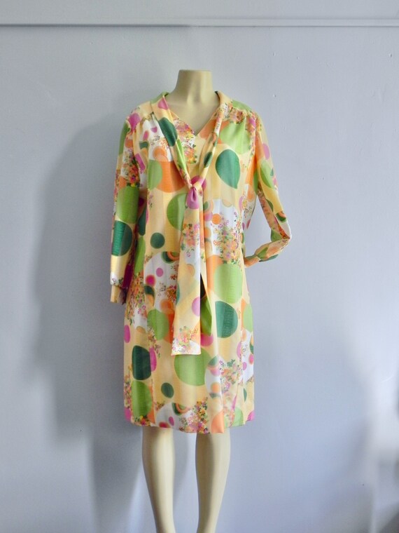 Cute Vintage 60s Dress Mod Psyche Dot Print Dress