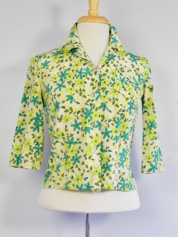 Vintage 50s Top Rayon or Silk Green Print Blouse … - image 2