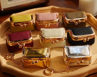 Mini joyero de cuero genuino, pequeño joyero, monedero con cierre de beso, organizador portátil de viaje.