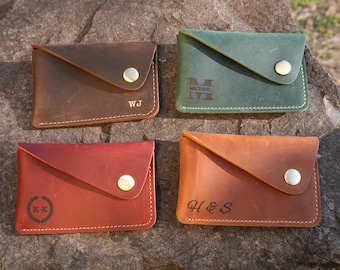 Cartera fina de cuero hecha a mano: Tarjetero minimalista unisex / Sobre de cuero con inicial personalizable / Cartera fina con monograma personalizado