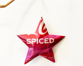 Spiced Raspberry Coke Stars Gift Topper Ornaments     Coca Cola