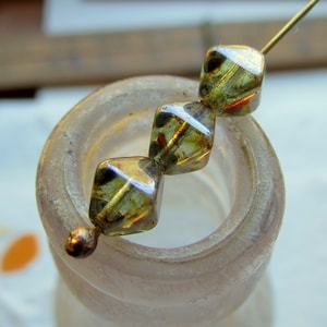 EARTHY PINE BICONES . 20 Czech Picasso Lumi Glass Beads . 8 mm . Supplies for Jewelry Making