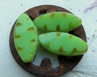 CARVED GREEN SPINDLES . Czech Picasso Glass Beads (8 beads) 17 mm . Supplies for Jewelry Making