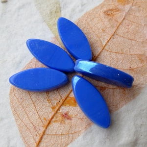 BRIGHT INDIGO PETALS . 6 Czech Table Cut Spindle Beads . 18 mm by 8 mm .  Supplies for Jewelry Making