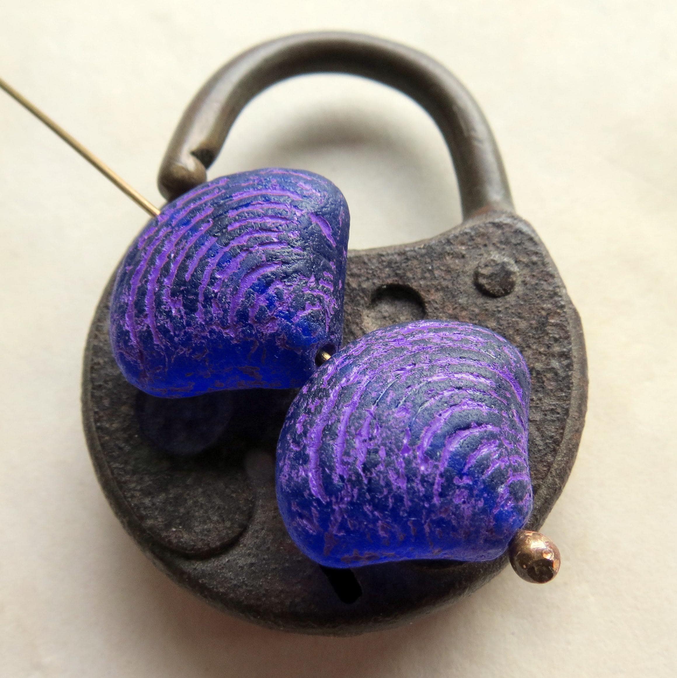 Matte Shell Colour MATTE PURPLE SHELLS . Czech Purple Seashell Beads . 18mm, Set of 4 - Etsy
