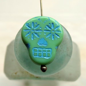 Minty Green Calavera Beads: Czech Metallic Glass Skulls (20mm)