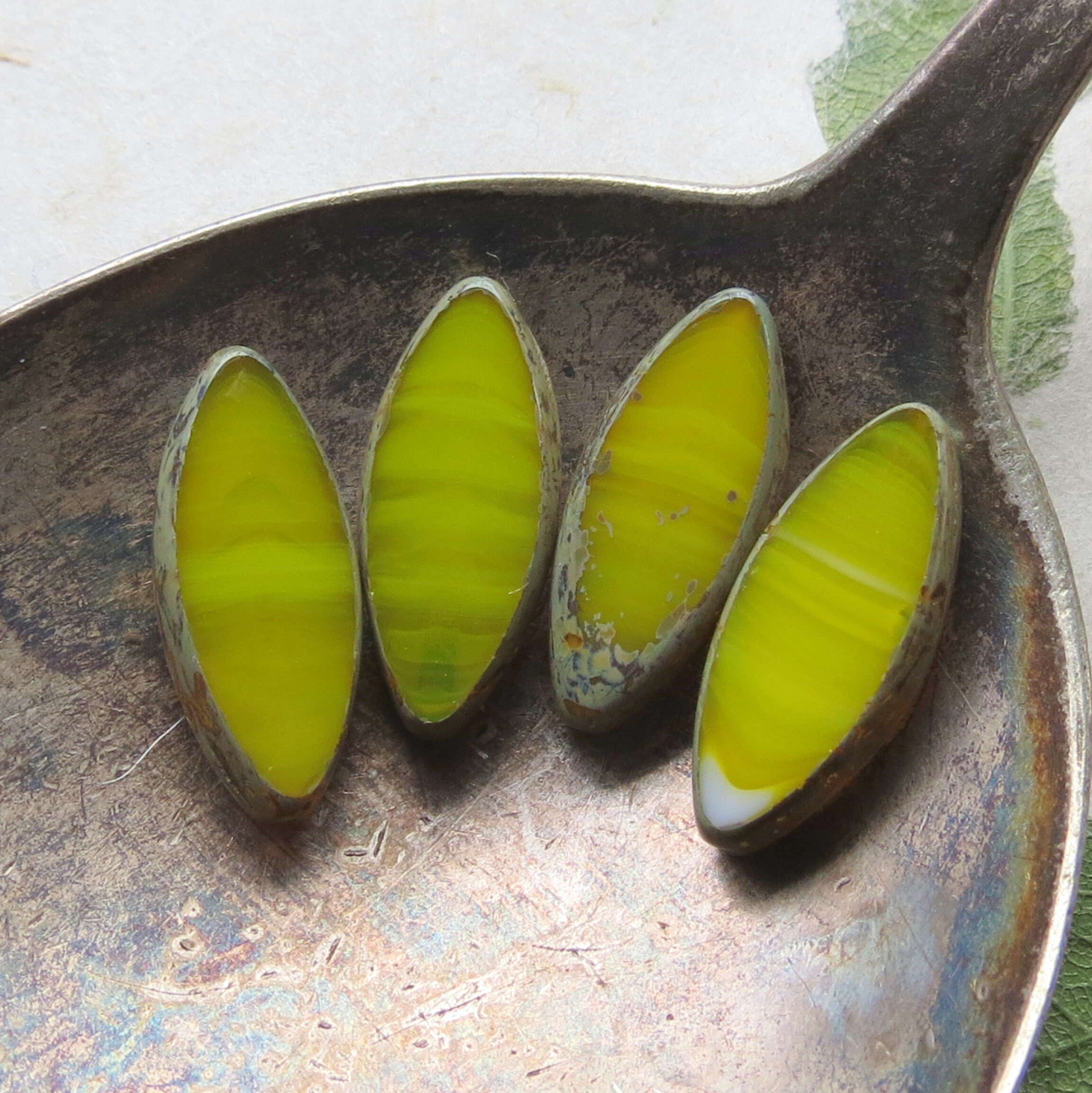 SWIRLED YELLOW SPINDLES . 6 Czech Table Cut Spindle Beads . Beads . 18 ...