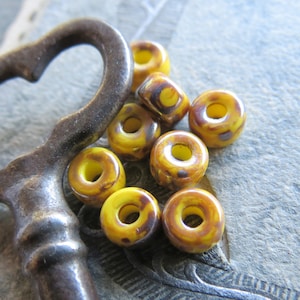 MATUBO LEMON REMBRANDT . 25 Czech Picasso Glass Seed Beads . size 2/0 . Supplies for Jewelry Making