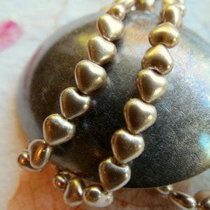 GOLDEN PEARLY HEARTS . 25 Czech Glass Heart Beads . 6 mm . Supplies for Jewelry Making . Valentines Beads