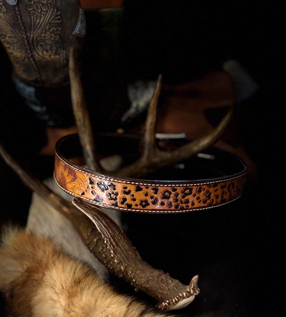 Leather belt with Cheetah and sunflowers. Small