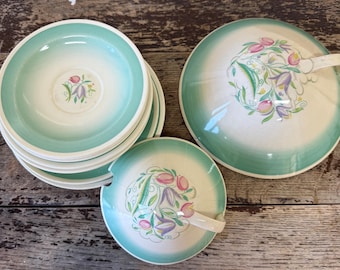 Vintage Susie Cooper plates and bowls – mixed set – pastel green floral