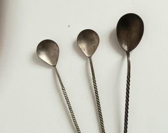 渦巻き模様のティースプーンまたはコーヒースプーン6本、スチール