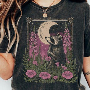 Bundle graphique bohème vintage floral raton laveur, modèles de chemise vintage, modèles de t-shirt bohème vintage, fichiers PNG floraux