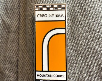 Creg Ny Baa Isle of Man TT Mountain Course Corner Sign Pin Creg-ny-baa