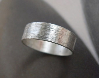 Mens ring, rustic hammered, Sterling silver, men's jewelry, unisex, wedding band ring, 6mm wide, mens jewelry, gift for him, for husband