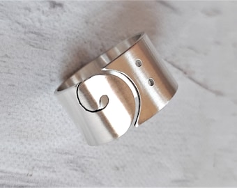 Bass Notenschlüssel Ring, Silber breites Band, Geschenk für Musikliebhaber, Musiker Ring, Geschenk für Musiker, Blass Notenschlüssel Schmuck, Bassgitarre, Musik Schmuck