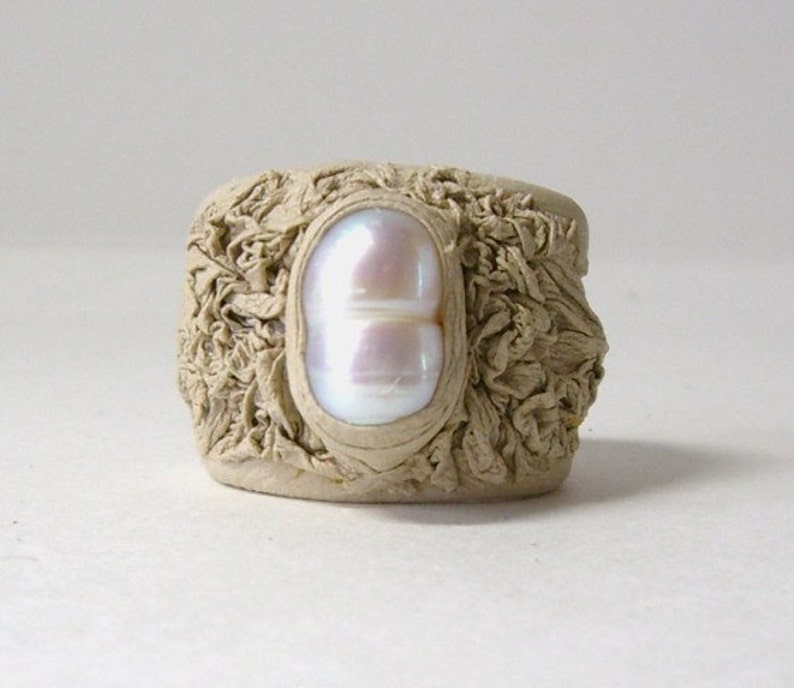 Creamy white leather ring with freshwater natural pearl. Statement ring. Cocktail ring. Gift for her. Handmade leather ring. image 1