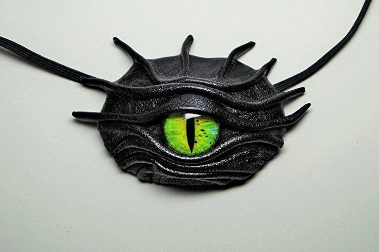 アクセサリー BLACK EYE PATCH MINI OG LABEL PENDANT アクセサリー