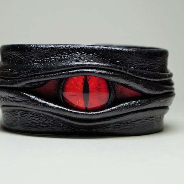 Mauvais oeil, dragon eye réglable en cuir noir bracelet manchette bracelet pour hommes femmes. Bracelet pour Halloween. Cosplay de GN. Manchette en cuir sculpté