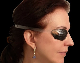 Leather Slim 3D Eye Patch. Snake skin. Suitable for Permanent Use and under glasses. Medical eyepatch for adults. For right or for left eye.