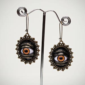 Evil eye black leather earrings. Halloween earrings. Leather earrings. Dangle earrings. LARP. Horror leather jewelry. Gothic earrings.