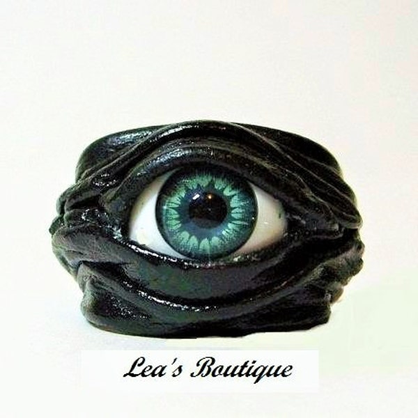 Leather ring. Evil eye leather jewelry.  Horror leather ring. Halloween leather ring. Eyeball ring. LARP ring. Wearable art