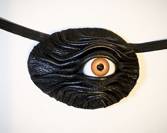 Parche de cuero hecho a mano. Disfraz de pirata, capitán, steampunk, gótico, para Halloween, color negro.