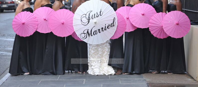 Wedding Umbrella Personalized Custom Just Married Parasol Umbrella Ivory White Decoration Wedding Ceremony Bridal Accessory Decor