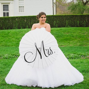 Wedding Decoration MR & MRS Parasol Umbrella Custom Engagement Sign Personalized Bachelorette Party Photo Prop Shower Ceremony Decor