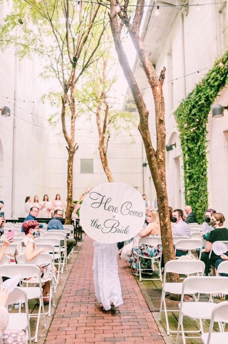 Ring Bearer Flower Girl Accessory Wedding Ceremony Decor Photography Prop Wedding Sign Banner Bridal Parasol Here Comes the Bride Sign