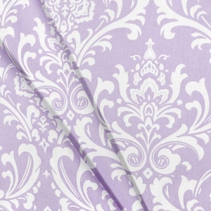 Lavender Table Runner Floral Centerpiece Wedding Table Decor Centerpiece Light Purple Wisteria Runner Linens Baby Shower Decor
