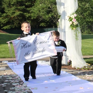 Here Comes the Bride Banner Wedding Sign Ceremony Banner Ringbearer Flower Girl Decor Photo Prop Personalized Custom Fabric Sign