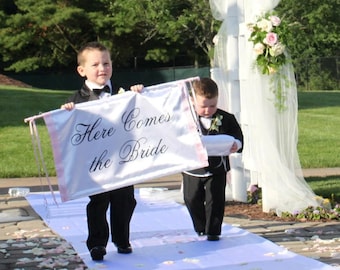 Here Comes the Bride Banner Wedding Sign Ceremony Banner Ringbearer Flower Girl Decor Photo Prop Personalized Custom Fabric Sign