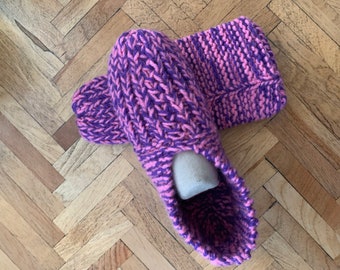 Slipper Socks for men and women - size 9 inches