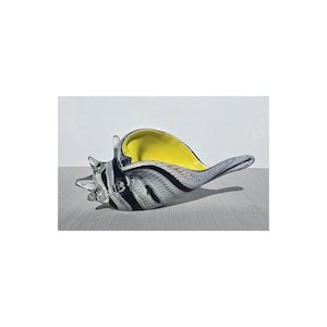 Unique Murano glass seashell figurine - Venetian glass statuette - handmade murano glass - home decoration - Gift idea