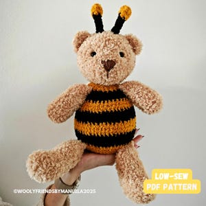 LÅG SÖMNAD Bee-Bear PDF Virkmönster, Amigurumi, Engelska, Jellycat